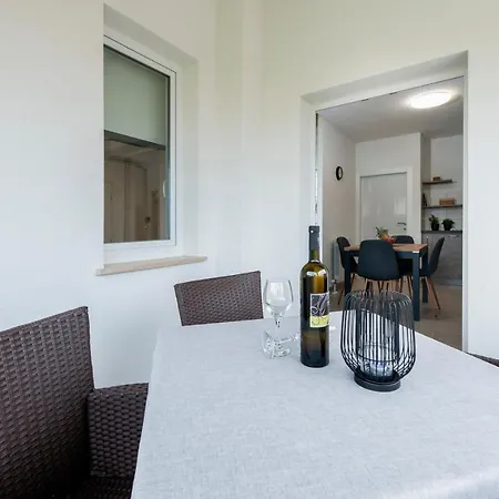 Apartment Rosa