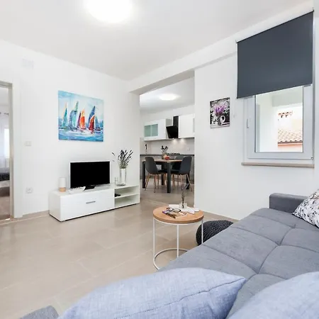 Rosa Apartment *